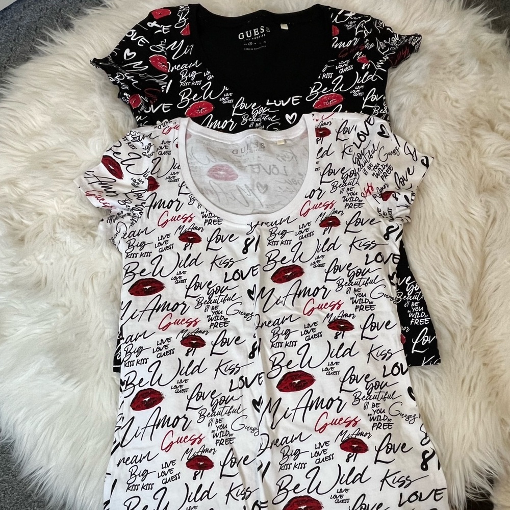 Guess - 2 Love T-Shirts